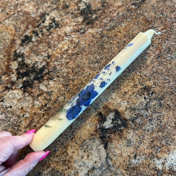 6 Rosalind Walshe cream colored candles adorned with blue flower appliqués - Picture 3 of 5